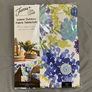 Fiesta Garden Floral 70" Round Tablecloth